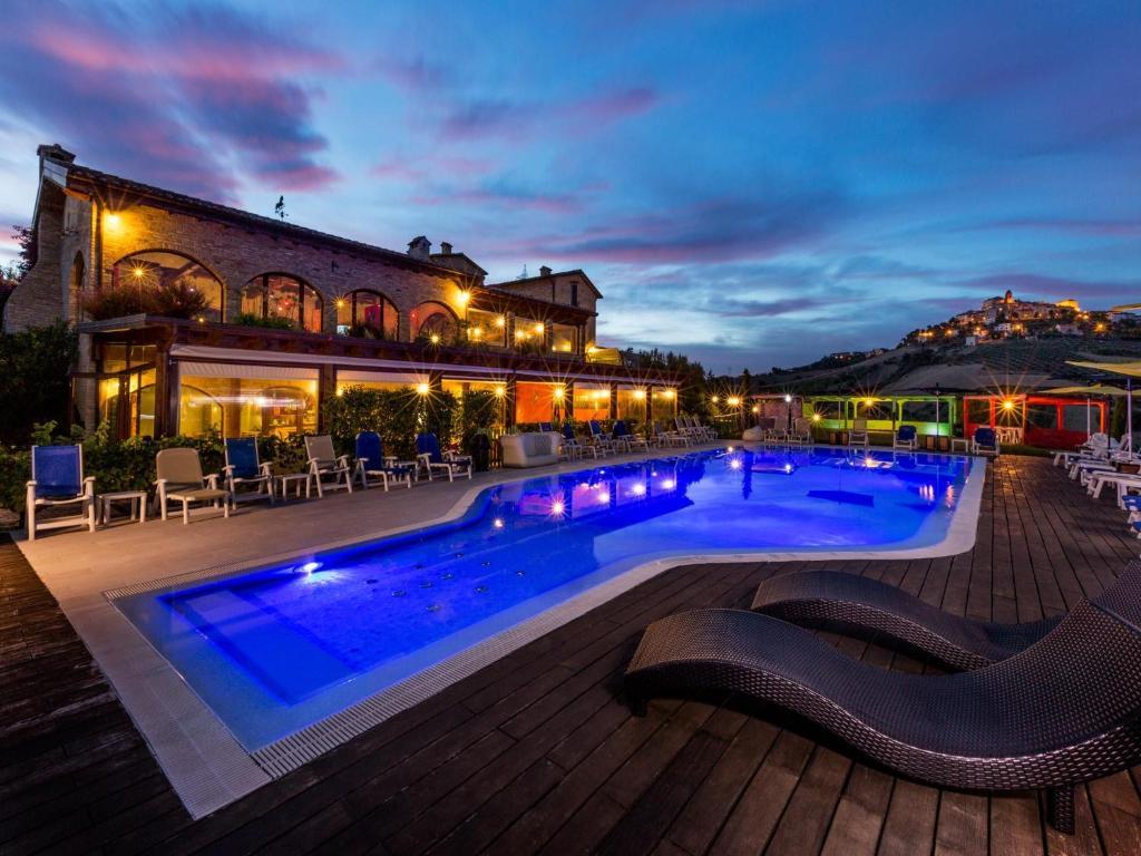 Agriturismo Il Sapore Della Luna 蒙泰普兰多内 外观 照片