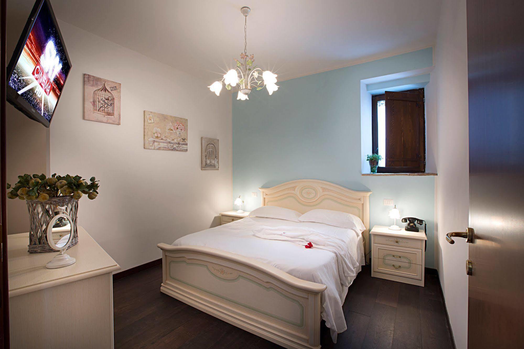 Agriturismo Il Sapore Della Luna 蒙泰普兰多内 外观 照片